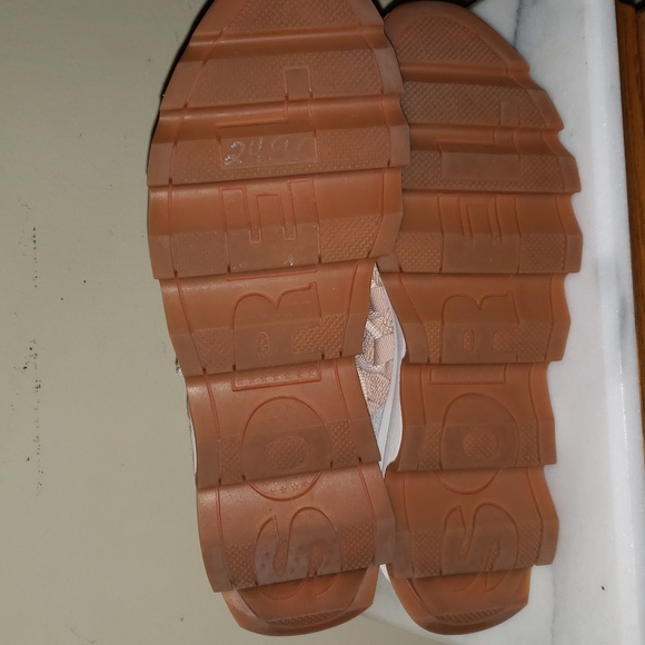 Sorrell - Picture 7 of 7